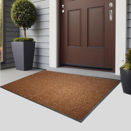 UltiScrape doormat with borders brown black at entrance